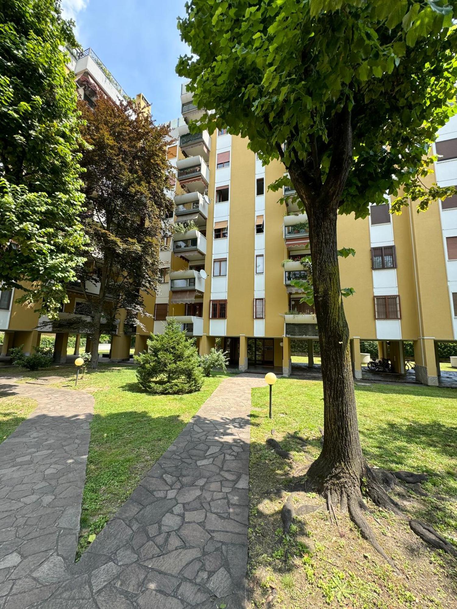 Tosi 11 - Exclusive Apartment Milano Exteriör bild